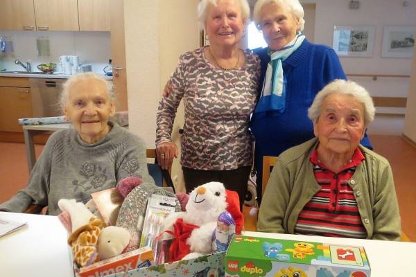 Weihnachten im Schuhkarton in Giengen an der Brenz