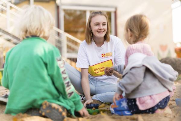 Alarmstufe ROT für die Freiwilligendienste Deutschlands!