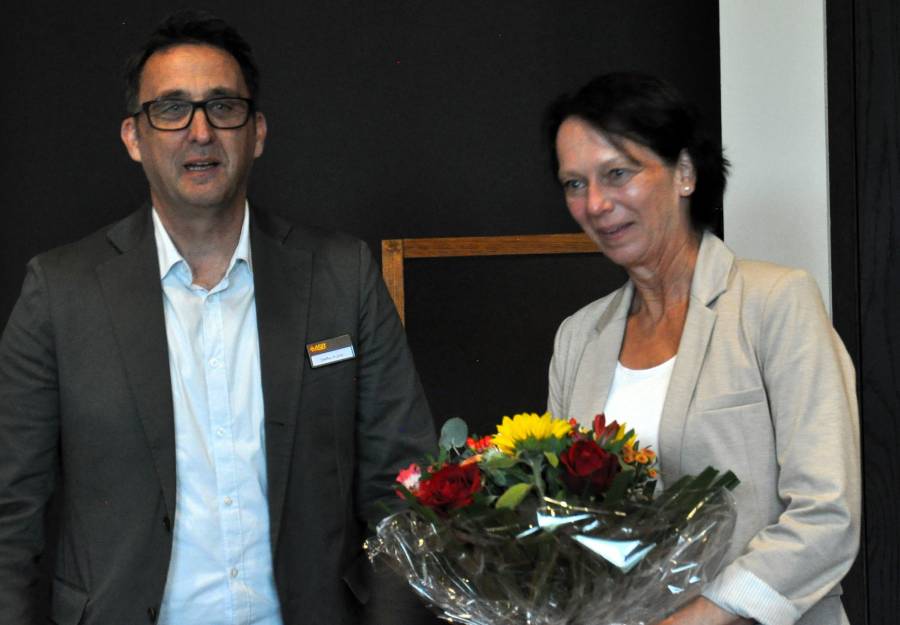 Regierungspräsidentin Susanne Bay und Steffen Kübler (ASB) bei BFD/FSJ meets Politik