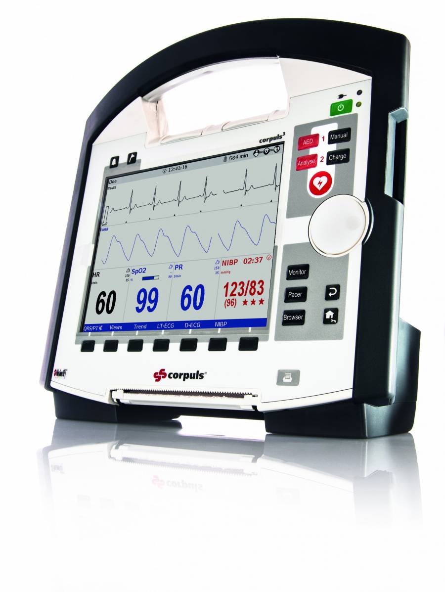 Patientenmonitoring durch das Gerät der Firmal corpuls. Bildrechte: ©corpuls | GS Elektromedizinische Geräte G. Stemple GmbH